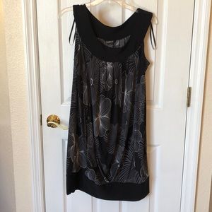 Glamour dress size 8 black, gray, & white floral